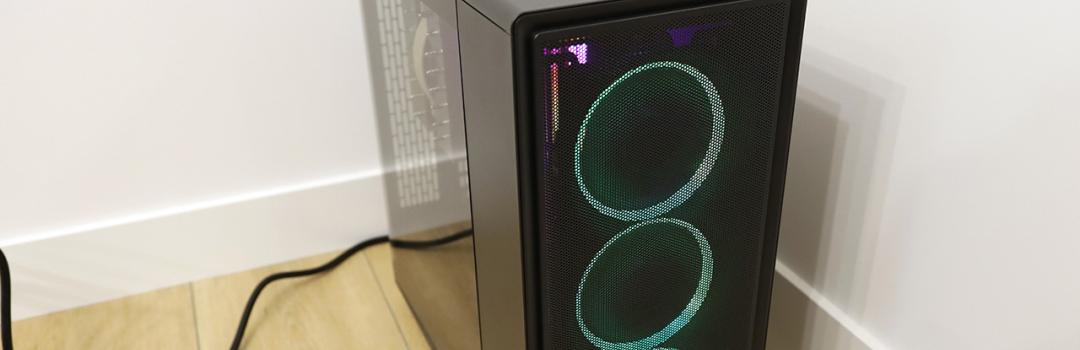 Fractal Design Epoch Black TG RGB Light Tint Review